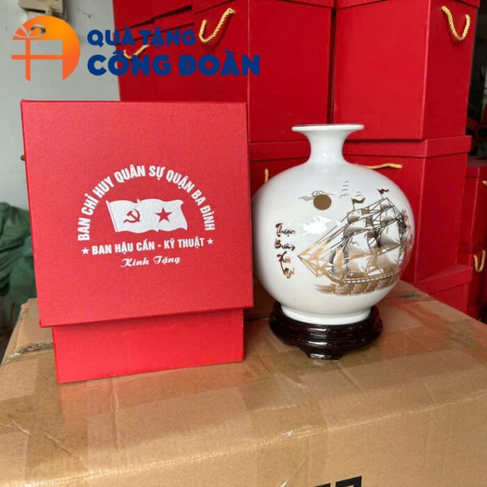 Bình hút lộc in logo quà tặng công đoàn họa tiết thuận buồm xuôi gió BHL-03 - Hình ảnh 2