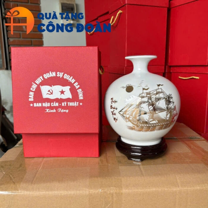 Bình hút lộc in logo quà tặng công đoàn họa tiết thuận buồm xuôi gió BHL-03 - Hình ảnh 4
