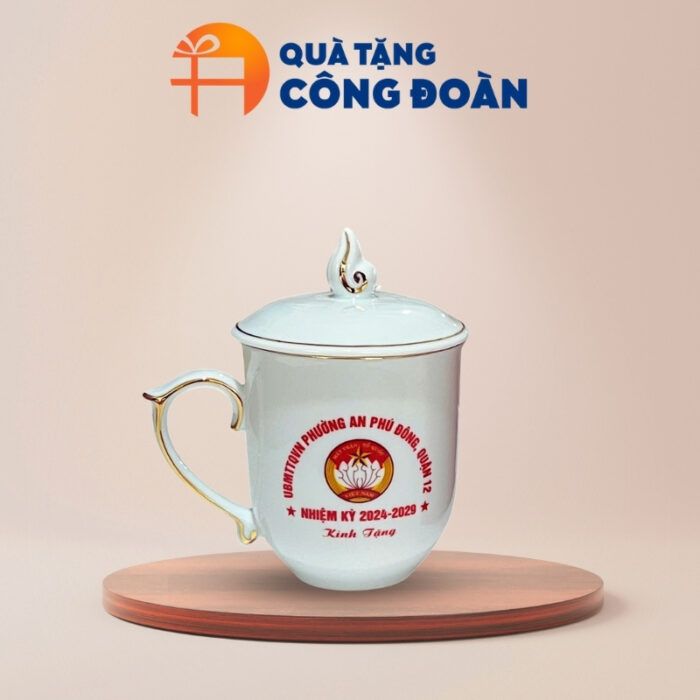 Cốc sứ trắng nắp ngọn lửa in logo quà tặng công đoàn CS-07