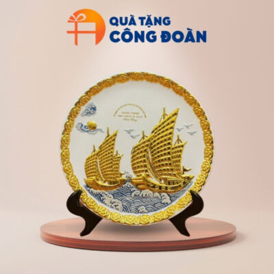 Đĩa biểu trưng in logo quà tặng công đoàn họa tiết thuận buồm xuôi gió ĐBT-01