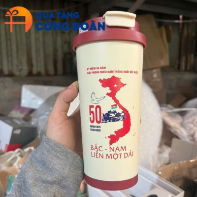 Hình ảnh thực tế ly giữ nhiệt in logo