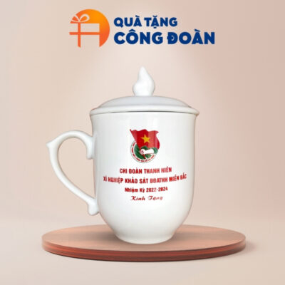 Cốc sứ in logo quà tặng Đại hội Đoàn dung tích 400ml vẽ sen xanh CS-16