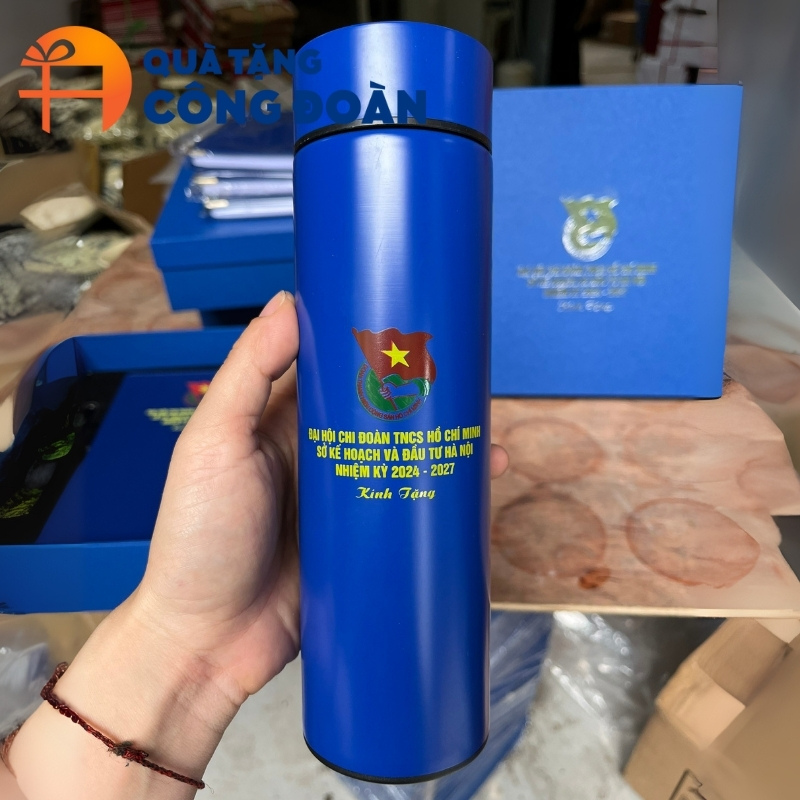 Cận cảnh logo đại hội được in rõ nét trên sản phẩm