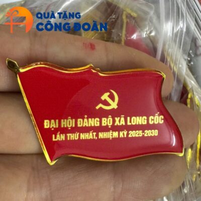 Thông điệp Đại hội được in nổi bật trên sản phẩm
