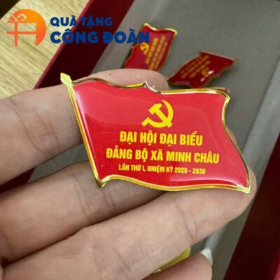 Thông điệp Đại hội được in nổi bật trên sản phẩm