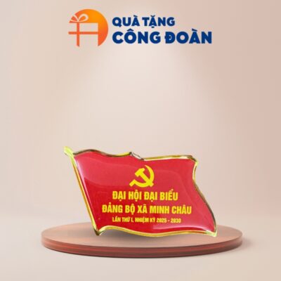 Quà tặng Đại hội Đại biểu in logo huy hiệu màu đỏ viền vàng HH-04