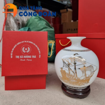Hình ảnh chi tiết họa tiết thuận buồm xuôi gió vẽ vàng