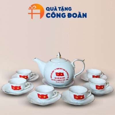 Bộ ấm chén trà trắng in logo quà tặng Đại hội Đảng dáng mẫu đơn vẽ hoa sen AC-15