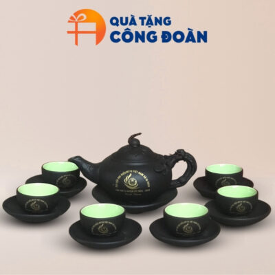 Quà tặng Đại hội bộ ấm chén trà tử sa in logo đắp nổi hoa sen AC-25