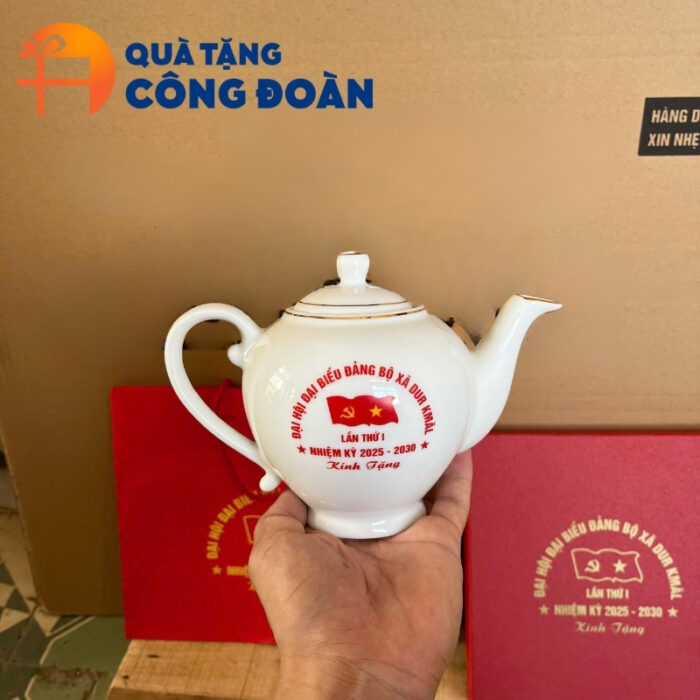 Quà tặng Đại hội bộ ấm chén uống trà in logo dáng camellia kẻ chỉ vàng AC-24 - Hình ảnh 3