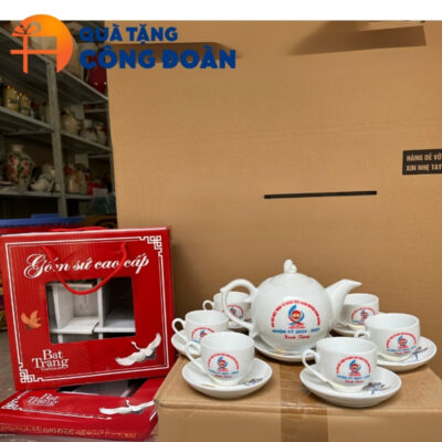 Alternative view of Bộ ấm chén uống trà sứ trắng quà tặng Đại hội in logo dáng bưởi lửa AC-27