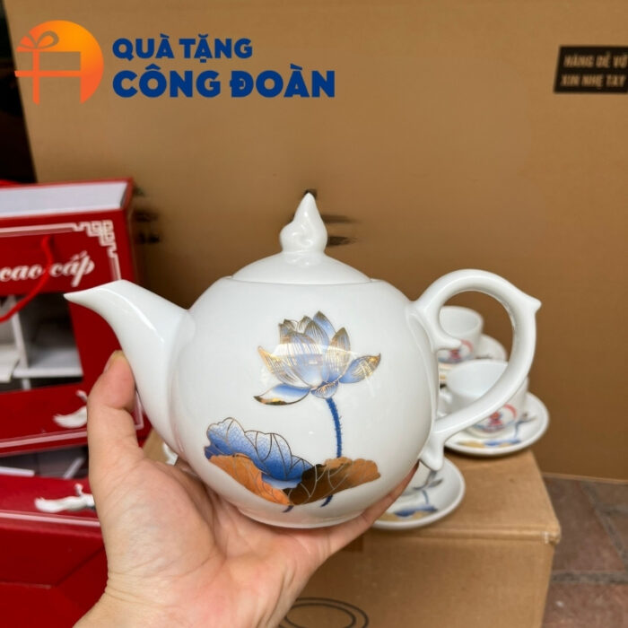 Bộ ấm chén uống trà sứ trắng quà tặng Đại hội in logo dáng bưởi lửa AC-27 - Hình ảnh 8