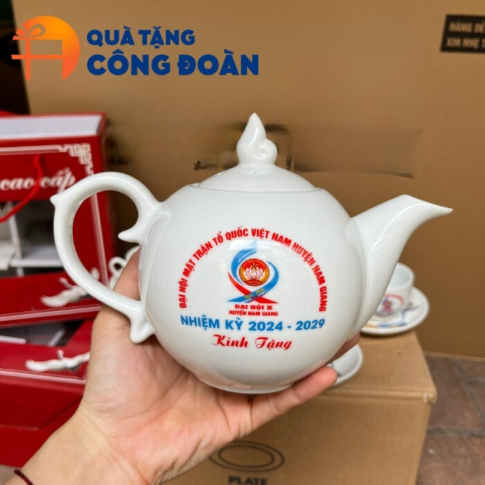 Bộ ấm chén uống trà sứ trắng quà tặng Đại hội in logo dáng bưởi lửa AC-27 - Hình ảnh 6