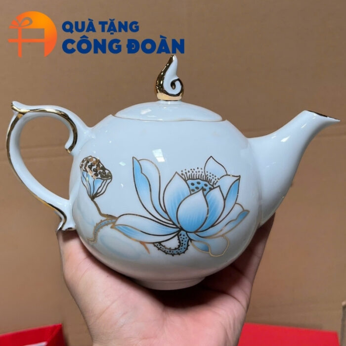 Bộ trà dáng mẫu đơn in logo quà tặng Đại hội Đảng vẽ hoa sen AC-20 - Hình ảnh 4