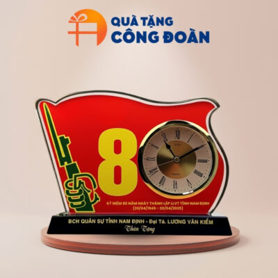 Quà tặng Đại hội Đại biểu đồng hồ để bàn pha lê in logo DH-22