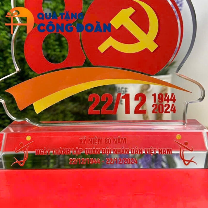 Cận cảnh thông điệp sự kiện được in nổi bật trên sản phẩm