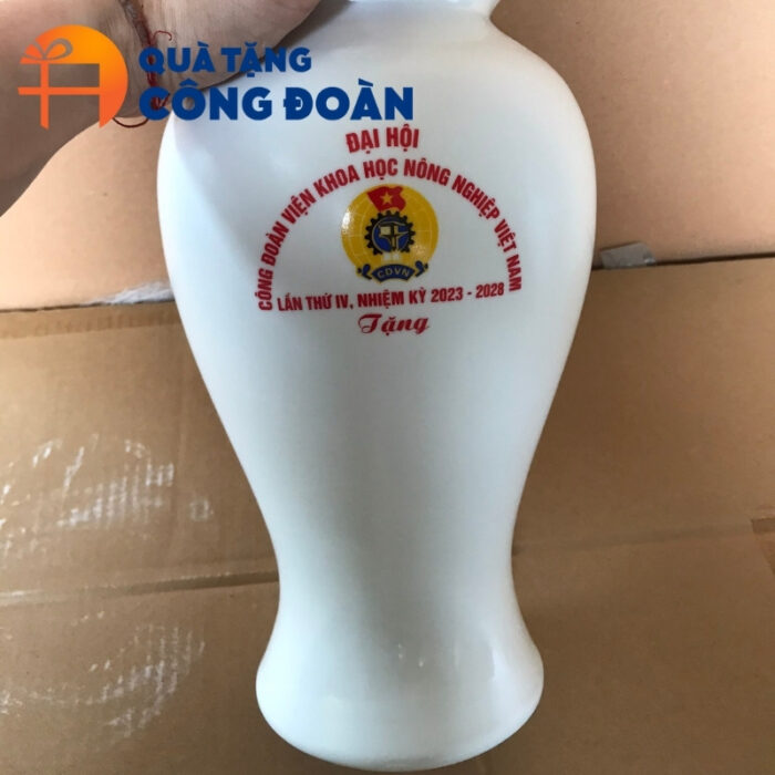 Lọ hoa quà tặng Đại hội Công đoàn in logo cao 27cm vẽ hoa bồ công anh LH-13 - Hình ảnh 3