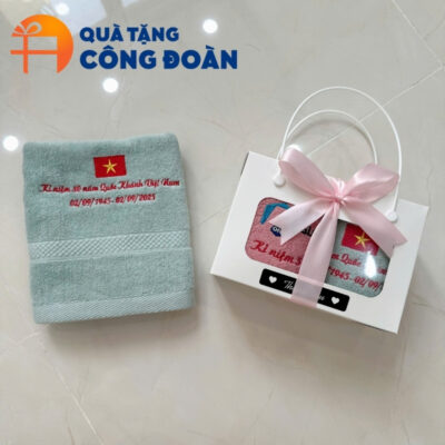 Alternative view of Set 2 khăn thêu in logo kỷ niệm 80 năm Quốc khánh Việt Nam KB-06
