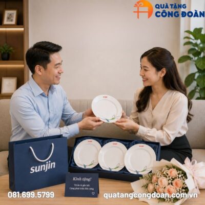 Bộ đĩa 4 món in logo Công đoàn men trắng có họa tiết
