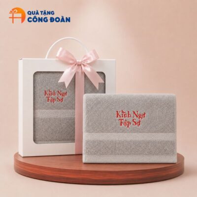 Khăn Thêu Logo Chất Liệu Cotton Màu Xám Kích Thước 35x78cm KB-11