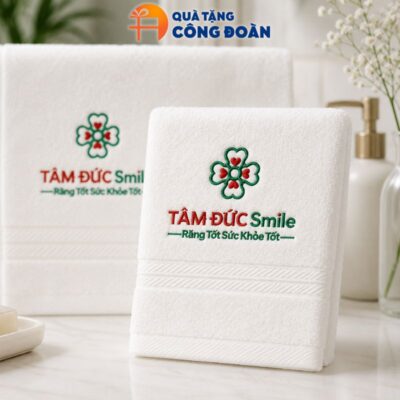 Alternative view of Khăn Thêu Logo Chất Liệu Cotton Màu Trắng Kích Thước 29x49cm KB-14